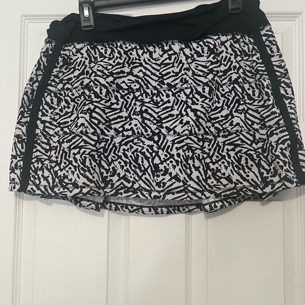 lululemon athletica Black and White Patterned Skirt 10 Tall